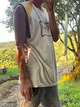 vergasgrandes online show from December 18, 2024, 10:46 pm