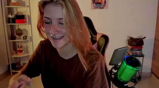 Dakotaa  online show from February 3, 2025, 2:14 am