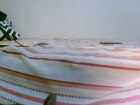 Snapshot of Sweet_nelly chatting on November 10, 2025, 6:24 pm Sweet nelly online show from November 10, 2025, 6:24 pm