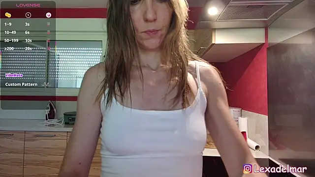 Snapshot of Lexa_del_mar chatting on May 27, 2026, 8:11 am Lexa del mar online show from May 27, 2026, 8:11 am