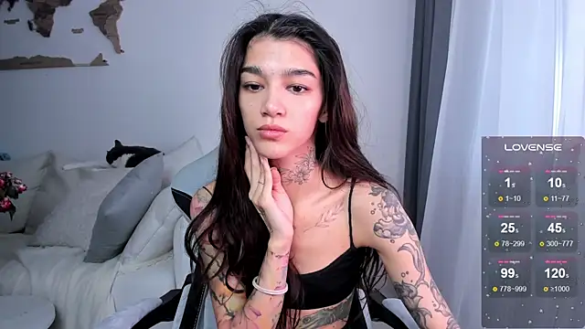 vinkitinkii online show from October 1, 2025, 7:24 am