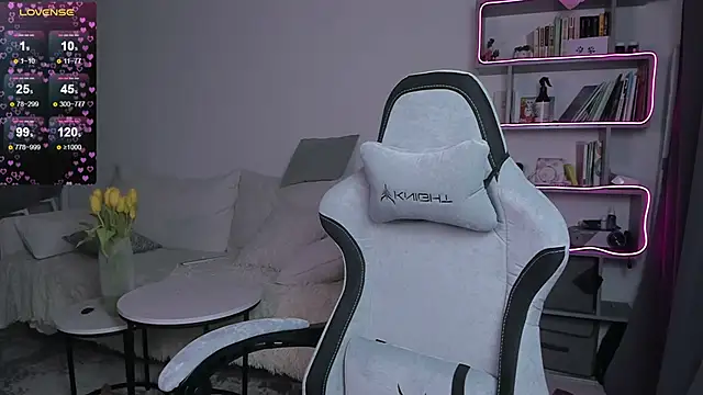 vinkitinkii online show from March 11, 2025, 6:30 am