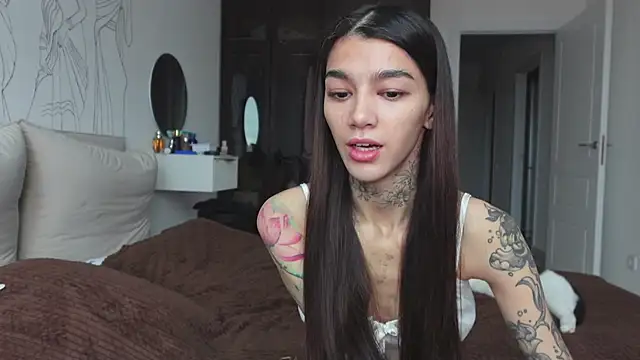 vinkitinkii online show from October 16, 2025, 7:05 am