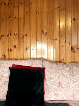 Snapshot of petrouchkaaa_ chatting on December 21, 2025, 10:17 am petrouchkaaa online show from December 21, 2025, 10:17 am