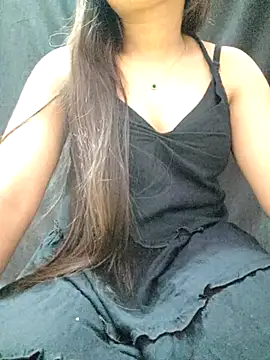 Snapshot of Roshni_98 chatting on July 13, 2026, 5:34 pm Roshni 98 online show from July 13, 2026, 5:34 pm