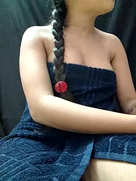 Snapshot of Roshni_98 chatting on July 3, 2026, 7:31 pm Roshni 98 online show from July 3, 2026, 7:31 pm