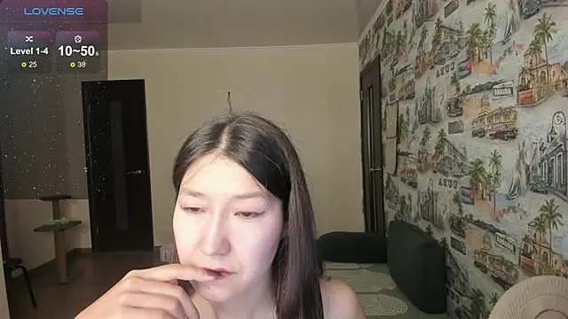 Snapshot of LeyylaStoone chatting on November 7, 2025, 12:37 am LeyylaStoone online show from November 7, 2025, 12:37 am