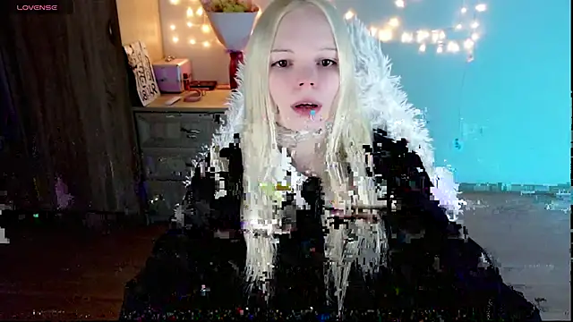 Snapshot of Emily_Nyaffee chatting on February 27, 2025, 2:14 am Emily Nyaffee online show from February 27, 2025, 2:14 am