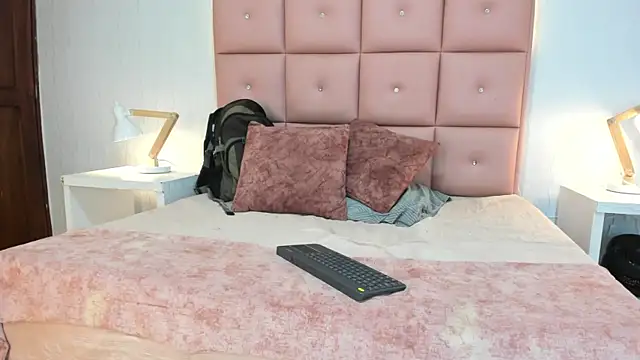 Snapshot of lhiamfit chatting on November 15, 2025, 5:33 am lhiamfit online show from November 15, 2025, 5:33 am