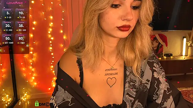 Snapshot of Bun-with-jam chatting on December 4, 2025, 10:58 am Bun-with-jam online show from December 4, 2025, 10:58 am