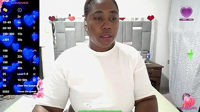 thickebonymilfF online show from September 30, 2025, 3:34 am