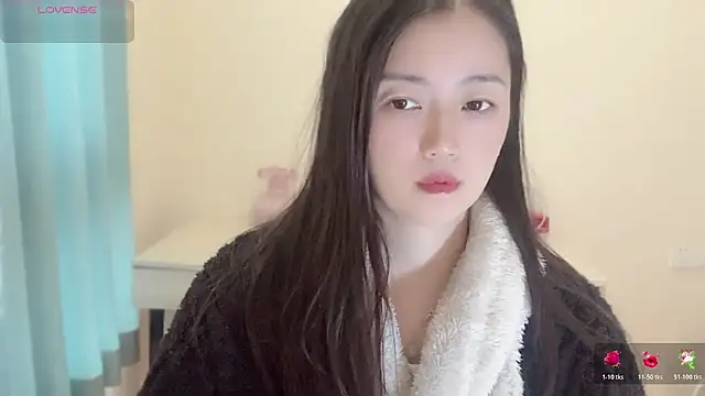 Snapshot of A-xena chatting on November 13, 2025, 6:17 am A-xena online show from November 13, 2025, 6:17 am