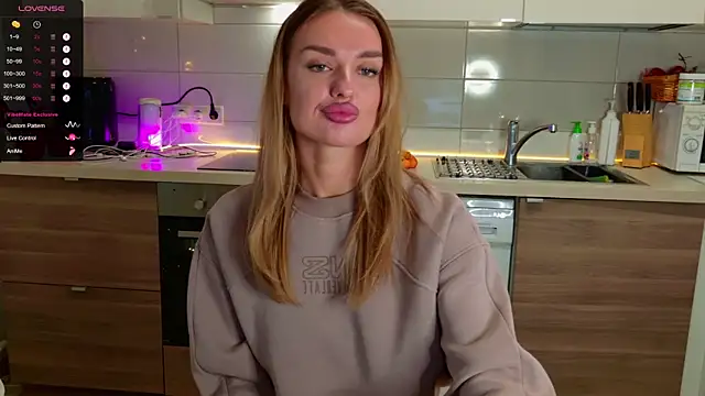 MissLovex online show from November 13, 2025, 8:51 am