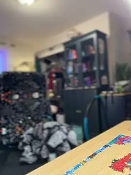 LadyLena1 online show from December 3, 2025, 4:17 pm