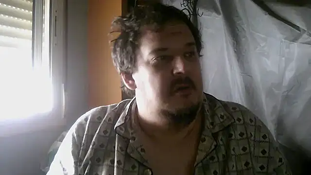 porkorossy online show from November 9, 2025, 10:41 am