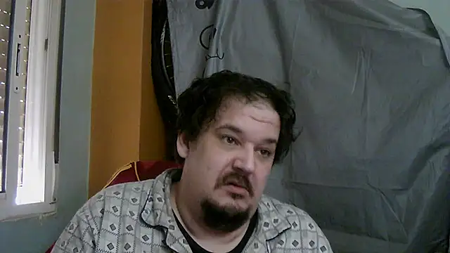 porkorossy online show from November 30, 2025, 9:54 am