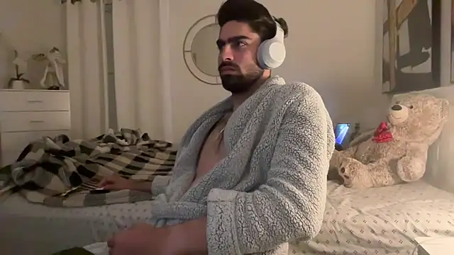 Snapshot of Carlos-195- chatting on November 1, 2025, 6:08 am Carlos-195- online show from November 1, 2025, 6:08 am