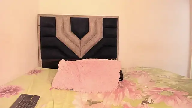 Snapshot of TiiffanyEvans1 chatting on March 4, 2026, 5:31 pm TiiffanyEvans1 online show from March 4, 2026, 5:31 pm