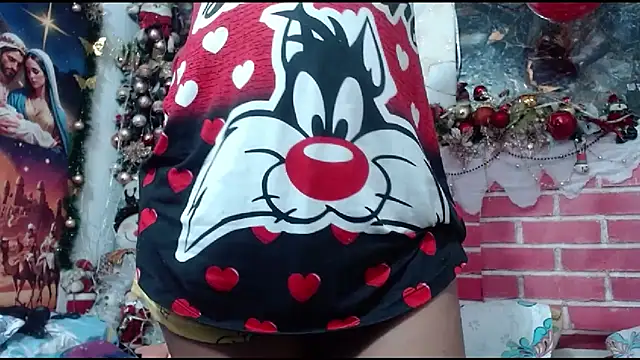 Snapshot of DesireDirtyTS__ chatting on December 4, 2025, 12:37 pm DesireDirtyTS online show from December 4, 2025, 12:37 pm