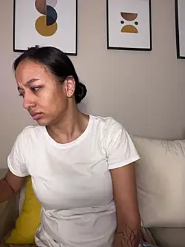 Snapshot of DianaHopson chatting on February 22, 2026, 12:29 pm DianaHopson online show from February 22, 2026, 12:29 pm