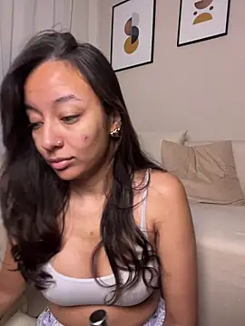 Snapshot of DianaHopson chatting on March 22, 2026, 12:07 pm DianaHopson online show from March 22, 2026, 12:07 pm