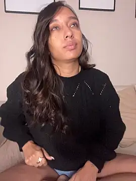 Snapshot of DianaHopson chatting on April 5, 2026, 3:57 am DianaHopson online show from April 5, 2026, 3:57 am