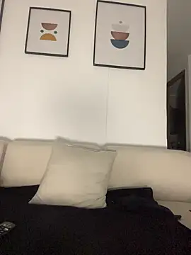 Snapshot of DianaHopson chatting on February 6, 2026, 11:17 am DianaHopson online show from February 6, 2026, 11:17 am