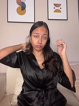 Snapshot of DianaHopson chatting on April 11, 2026, 11:47 am DianaHopson online show from April 11, 2026, 11:47 am