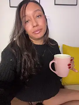 Snapshot of DianaHopson chatting on February 8, 2026, 11:41 am DianaHopson online show from February 8, 2026, 11:41 am