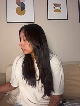 Snapshot of DianaHopson chatting on April 12, 2026, 4:16 am DianaHopson online show from April 12, 2026, 4:16 am