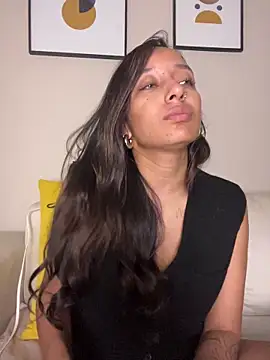 Snapshot of DianaHopson chatting on February 27, 2026, 2:12 am DianaHopson online show from February 27, 2026, 2:12 am