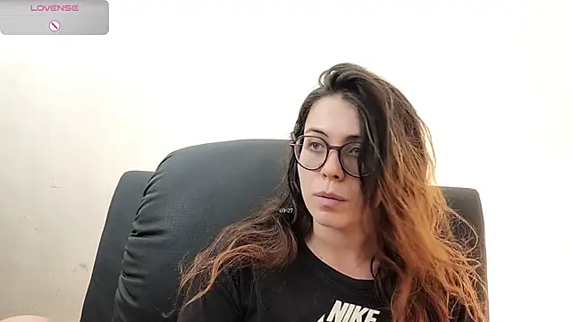 irinasweet27 online show from November 16, 2025, 11:30 pm