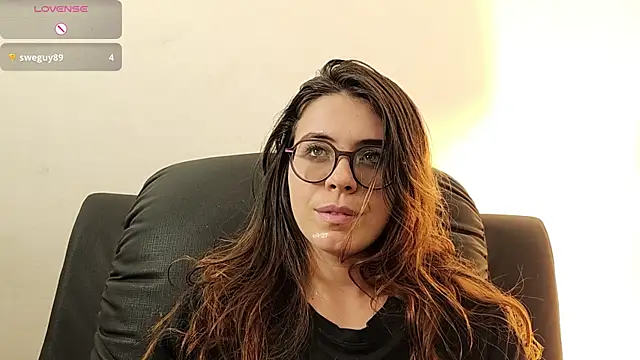 irinasweet27 online show from October 14, 2025, 11:58 pm