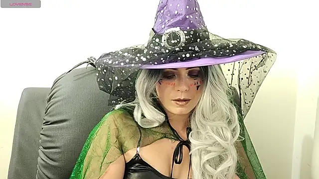 irinasweet27 online show from October 31, 2025, 1:46 am