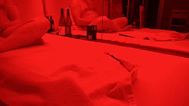 Snapshot of ROXYNL chatting on December 22, 2024, 1:44 pm ROXYNL online show from December 22, 2024, 1:44 pm