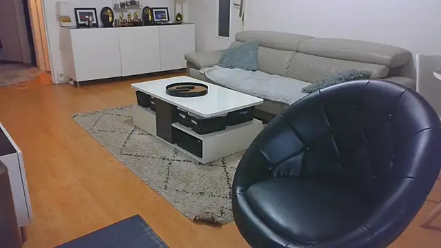 Snapshot of sarametisse26 chatting on October 6, 2025, 6:14 am sarametisse26 online show from October 6, 2025, 6:14 am