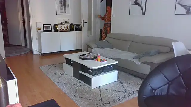 Snapshot of sarametisse26 chatting on October 10, 2025, 7:20 am sarametisse26 online show from October 10, 2025, 7:20 am