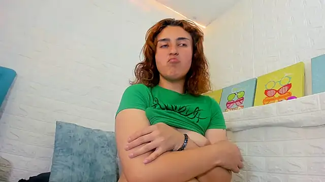 Snapshot of AngelaLinaresx69 chatting on February 21, 2025, 10:04 pm AngelaLinaresx69 online show from February 21, 2025, 10:04 pm