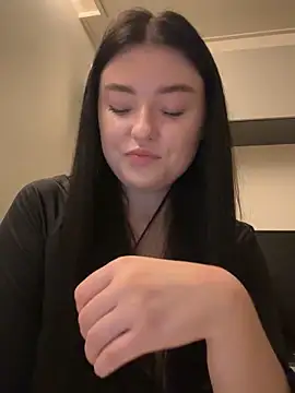 Snapshot of Angela_Fosterr chatting on October 28, 2025, 2:05 pm Angela Fosterr online show from October 28, 2025, 2:05 pm