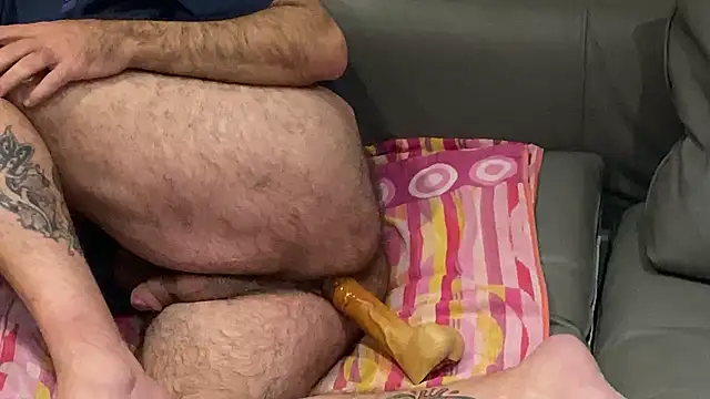 Snapshot of gimmos98xx chatting on February 1, 2026, 12:53 am gimmos98xx online show from February 1, 2026, 12:53 am