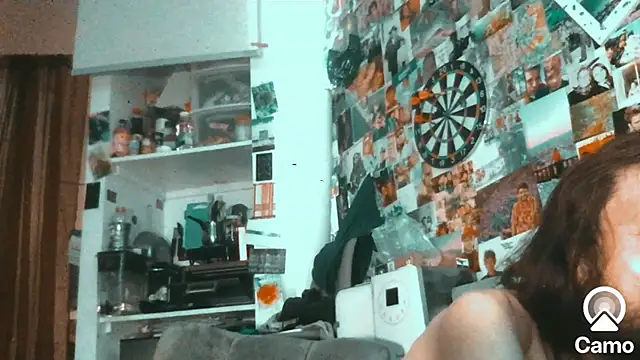 Snapshot of DownstairsSky chatting on September 19, 2025, 10:52 am DownstairsSky online show from September 19, 2025, 10:52 am