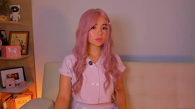 Olivia xd  online show from March 28, 2026, 5:08 am