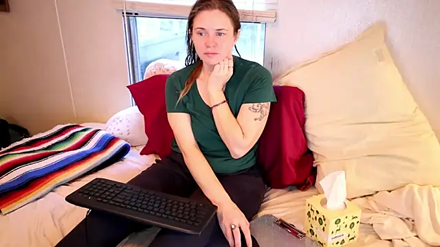 Snapshot of xxpixeyxx chatting on November 2, 2025, 1:38 pm xxpixeyxx online show from November 2, 2025, 1:38 pm