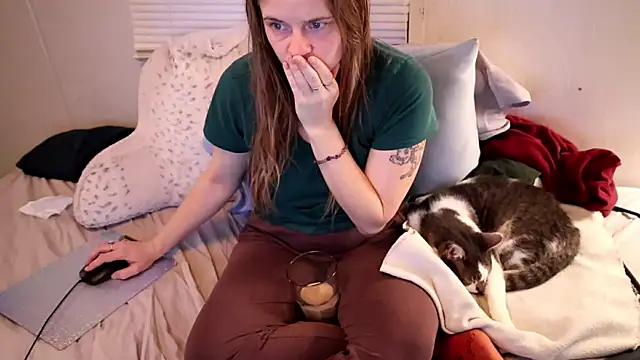 Snapshot of xxpixeyxx chatting on November 10, 2025, 12:43 pm xxpixeyxx online show from November 10, 2025, 12:43 pm