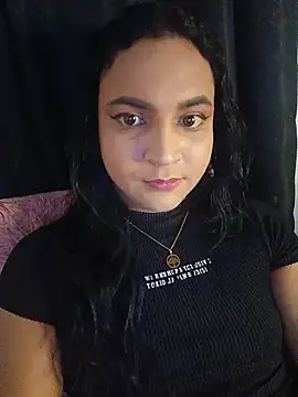 Snapshot of Andrys_ chatting on July 2, 2026, 3:18 am Andrys online show from July 2, 2026, 3:18 am