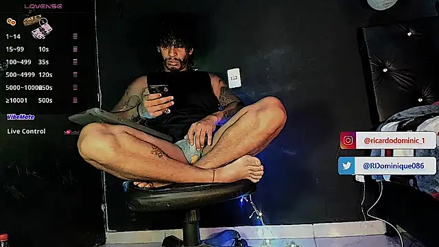 Snapshot of FuckHardlove chatting on December 18, 2025, 6:56 pm FuckHardlove online show from December 18, 2025, 6:56 pm