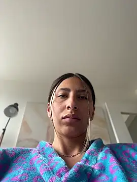 Ameellie online show from April 17, 2026, 3:15 pm