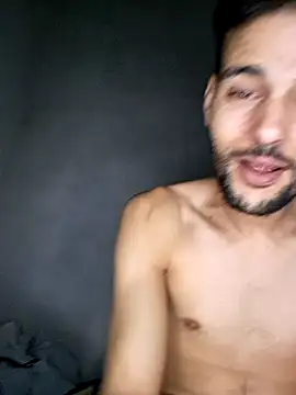 motanjer online show from October 25, 2025, 8:20 pm