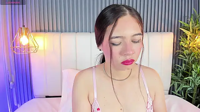 Snapshot of SaraRiley chatting on November 13, 2025, 11:08 pm SaraRiley online show from November 13, 2025, 11:08 pm