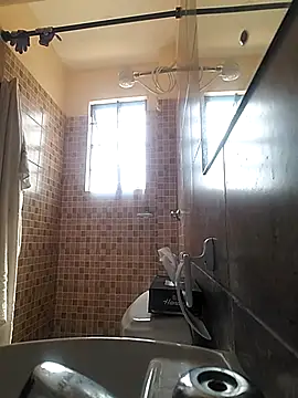 Snapshot of skiihot chatting on February 25, 2025, 12:16 pm skiihot online show from February 25, 2025, 12:16 pm